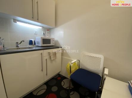 Pronájem obchodní prostor, 32 m²