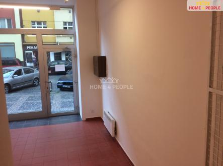 Pronájem obchodní prostor, 32 m²