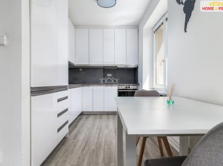 Pronájem bytu, 2+kk, 50 m²