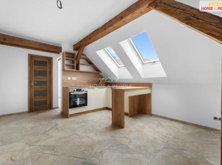 Pronájem bytu, 2+kk, 30 m² obrázek