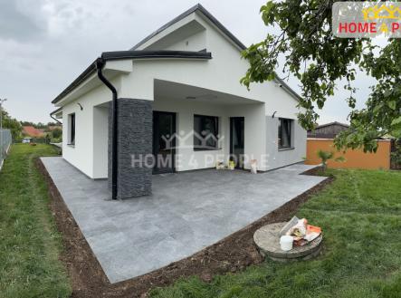 Pronájem domu/vily, 160 m²