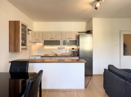 Pronájem bytu, 2+kk, 41 m² obrázek