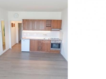 Pronájem bytu, 1+kk, 27 m²