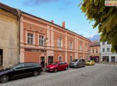 Prodej komerčního objektu, administrativní budova, 748 m²