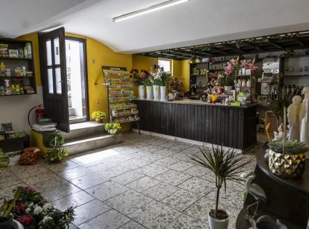 Prodej obchodní prostor, 105 m² obrázek