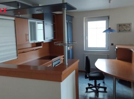 Pronájem bytu, 3+kk, 90 m²