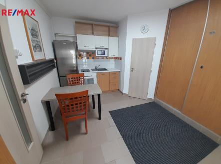 Pronájem bytu, 1+1, 32 m²