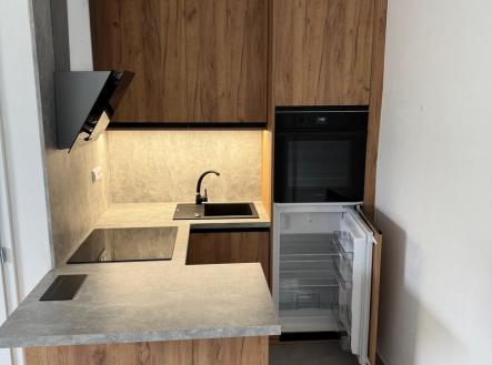 Pronájem bytu, 1+kk, 34 m²