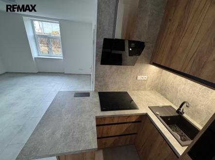 Pronájem bytu, 1+kk, 34 m²