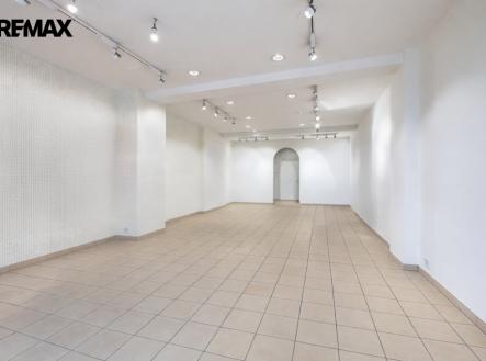 Pronájem obchodní prostory, 82 m²