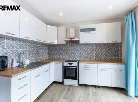 Pronájem bytu, 4+1, 92 m²