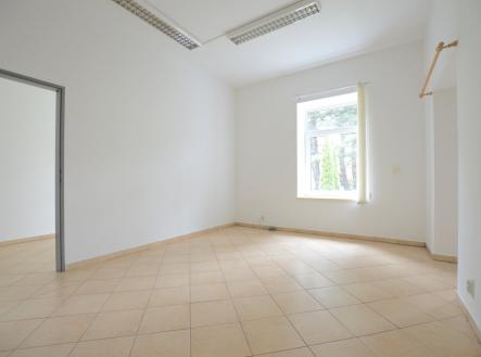 Pronájem kanceláře, 37 m²