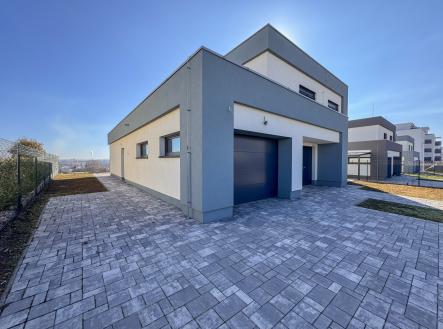 Prodej - dům/vila, 215 m²