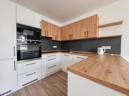 Pronájem bytu, 2+1, 60 m²