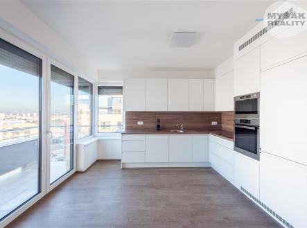 Pronájem bytu, 3+kk, 80 m²