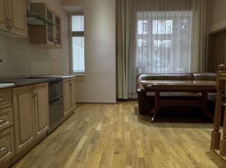 Prodej bytu, 2+kk, 138 m²