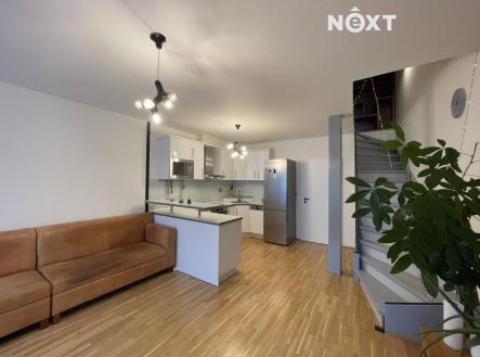 Pronájem bytu, 2+kk, 68 m²