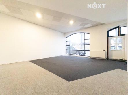 Pronájem komerčního objektu, obchodní centrum, 18 m²