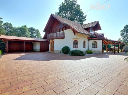 Pronájem domu/vily, 250 m²