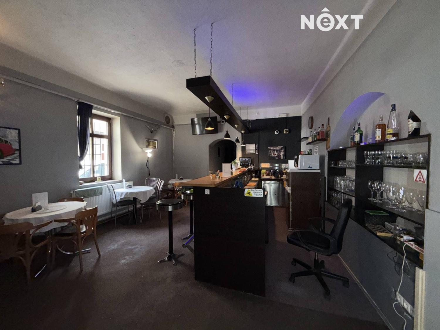 Pronájem komerční Obchodní prostory, 100㎡