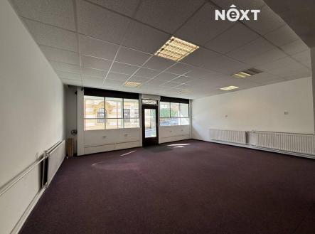 Pronájem komerčního objektu, obchodní centrum, 80 m²