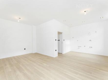 Pronájem bytu, 1+kk, 35 m²