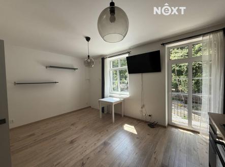 Pronájem bytu, 1+kk, 38 m²