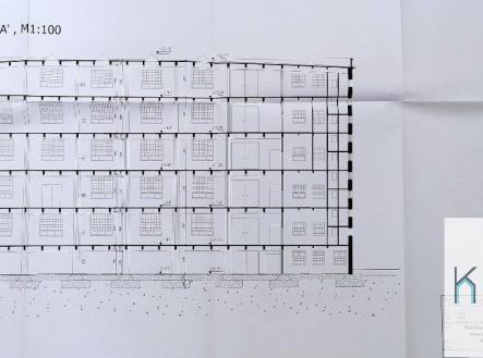 Pronájem - komerční objekt, výroba, 1 077 m²