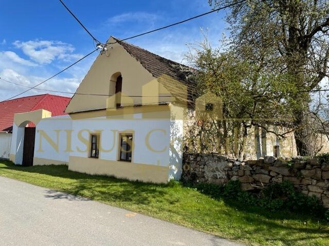 Prodej venkovského stavení s pozemky 2639 m2, stodola, obec Heřmaň nedaleko města Písek