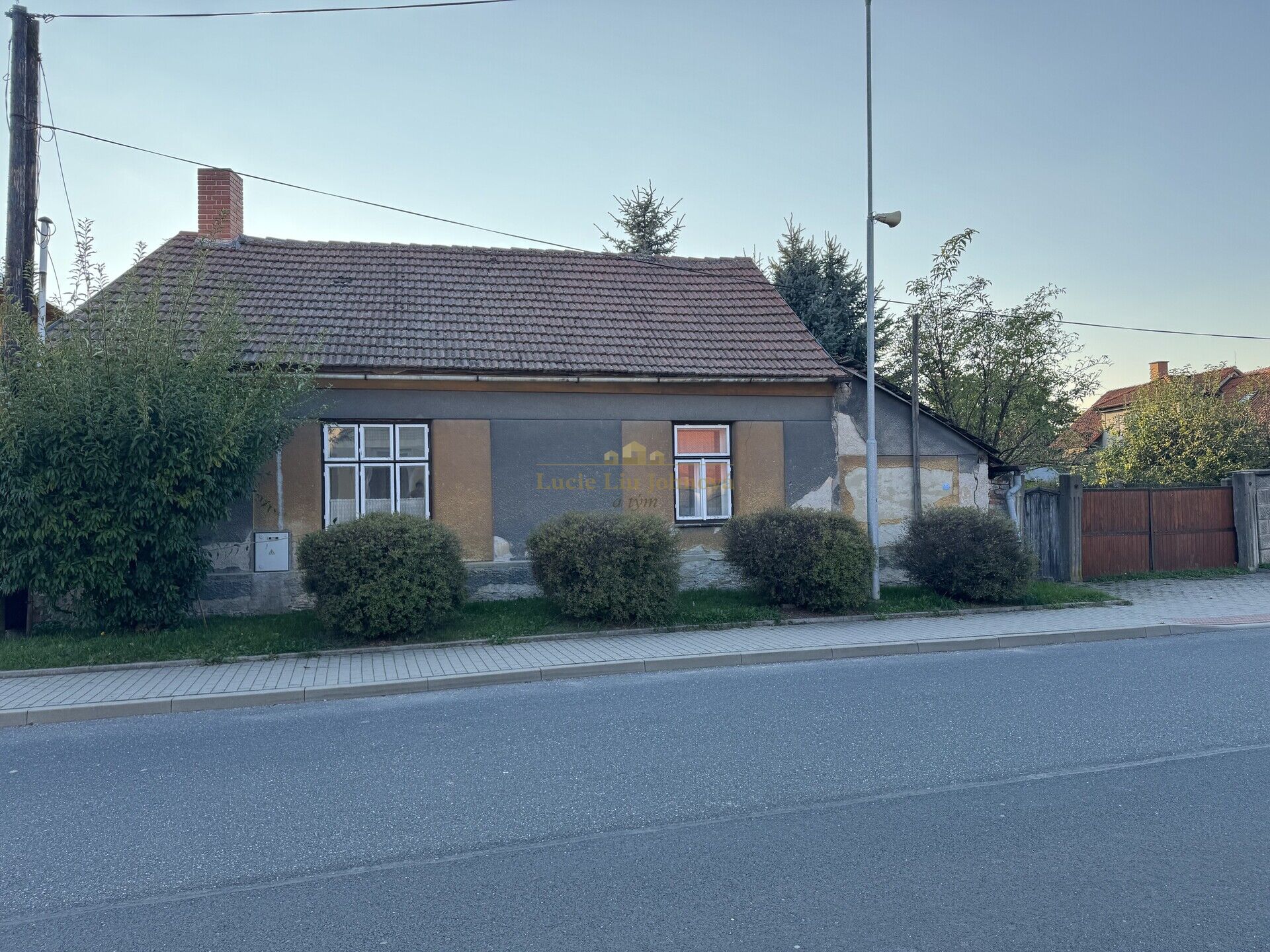 Prodej rodinného domu, pozemek 404 m2, obec Běrunice, okr. Nymburk