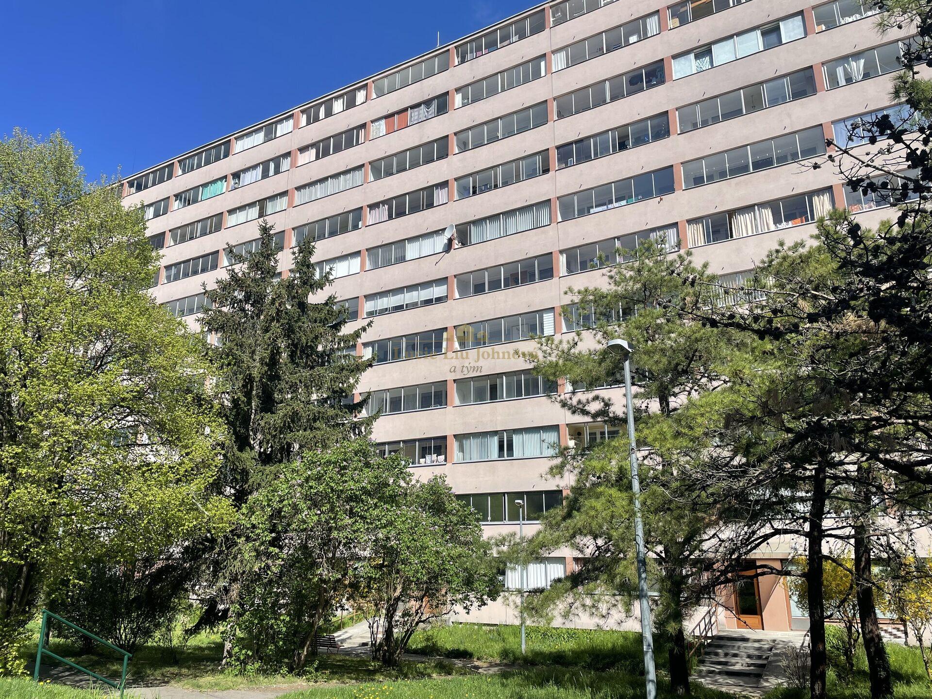 Pronájem bytu 3+1, lodžie, komora, OV, Sládkovičova ulice, Praha 4 - Krč