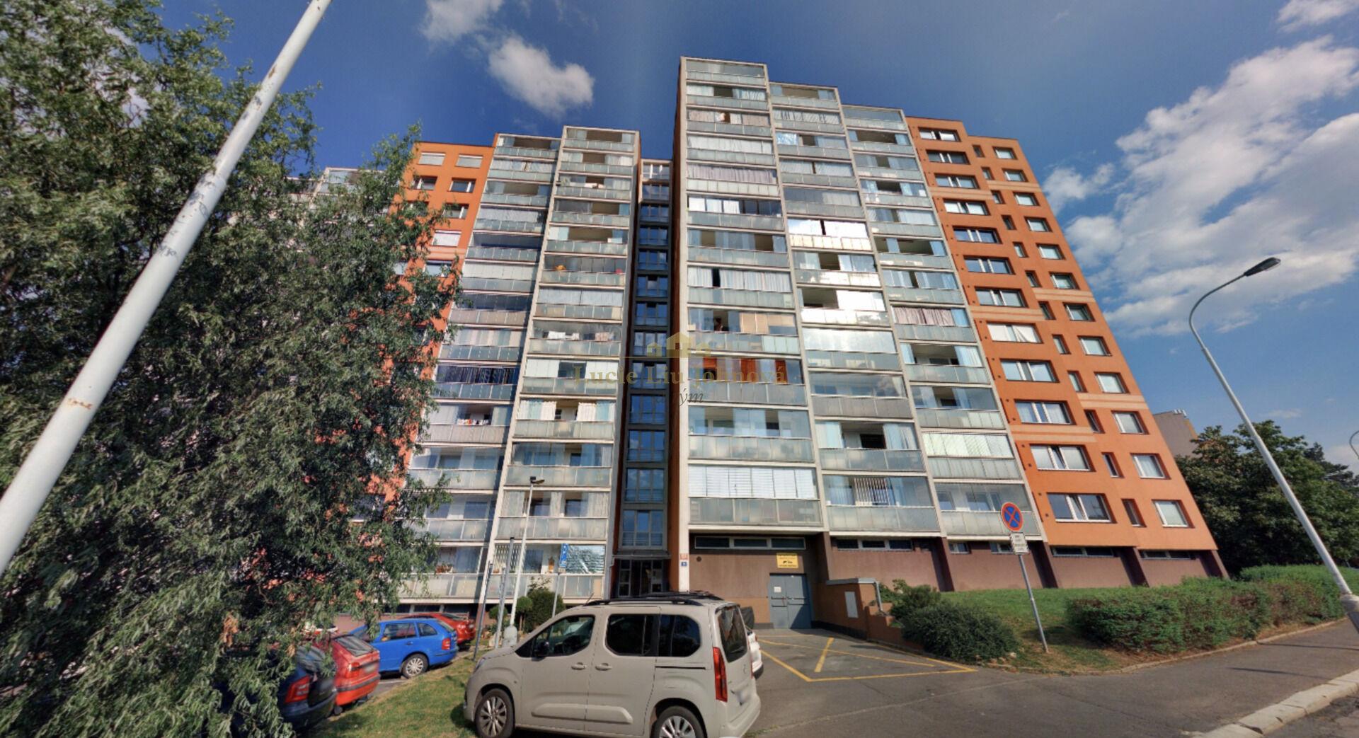Prodej bytu 3+1 s lodžií a sklepem, 78 m², OV, Praha 9 – Hloubětín, Slévačská