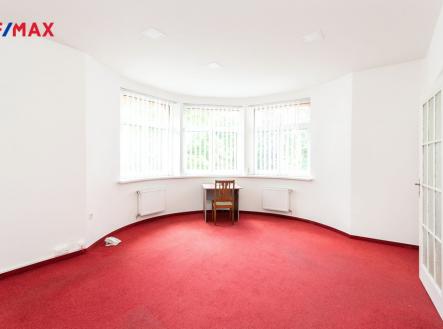 Pronájem kanceláře, 80 m²