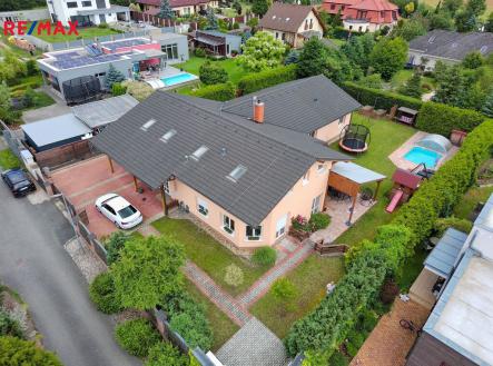 Prodej - dům/vila, 328 m²