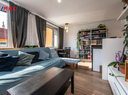 Pronájem bytu, 2+kk, 42 m²