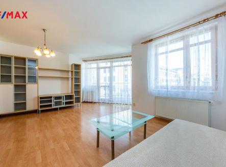 Pronájem bytu, 3+kk, 83 m²