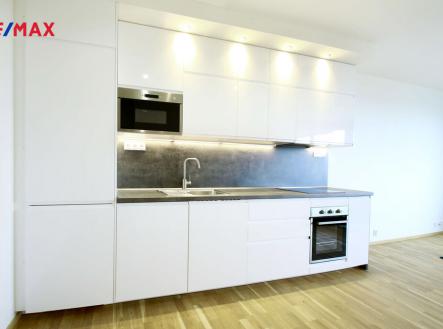 Pronájem bytu, 2+kk, 56 m²