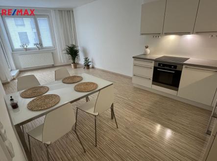 Prodej bytu, 2+kk, 56 m²