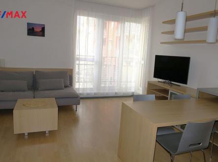 Pronájem bytu, 1+kk, 38 m²