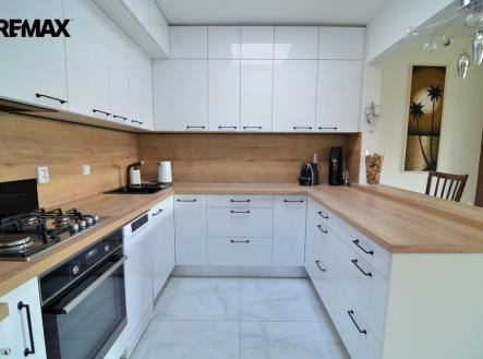 Prodej domu/vily, 395 m² obrázek