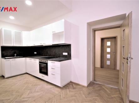 Pronájem bytu, 3+kk, 74 m²