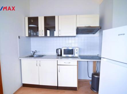 Pronájem bytu, 1+kk, 35 m²