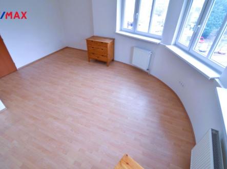 Pronájem bytu, 1+kk, 35 m²