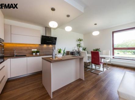 Prodej bytu, 3+kk, 94 m²