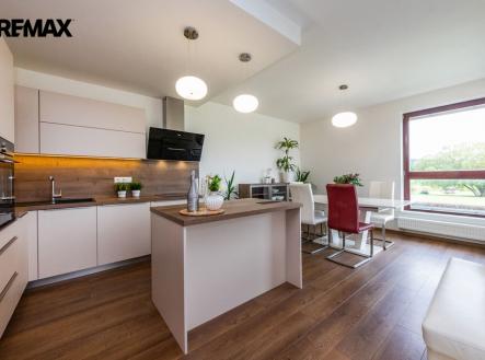 Prodej bytu, 3+kk, 94 m²