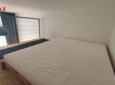 Pronájem bytu, 1+kk, 30 m²