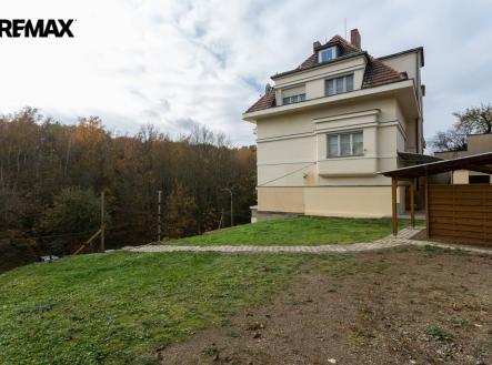 Prodej domu/vily, 420 m² obrázek