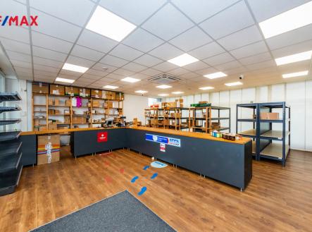 Pronájem - obchodní prostor, 65 m²