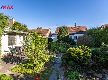 Prodej - pozemek pro bydlení, 716 m²