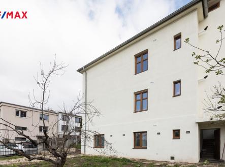 Prodej domu/vily, 320 m² obrázek